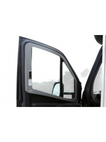 Roleta zaciemniająca REMIfront boczna lewa Mercedes Sprinter 2019-2024 bez uchwytu - Remis