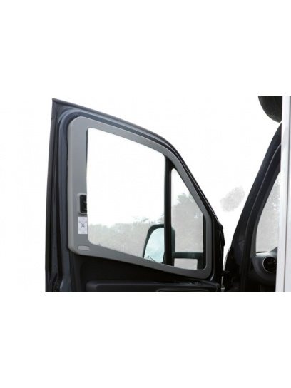 Roleta zaciemniająca REMIfront boczna lewa Mercedes Sprinter od 2019 bez uchwytu - Remis