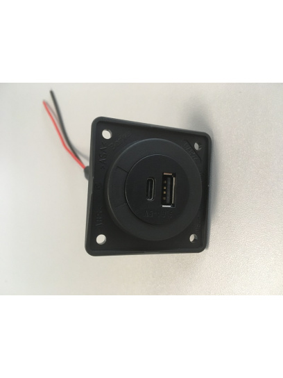 Gniazdo ładowania USB-A/USB-C