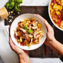 Książka kucharska do piekarnika Omnia, hiszpańska, 132 str., 46 przepisów, twarda oprawa, wielokolorowa – Omnia